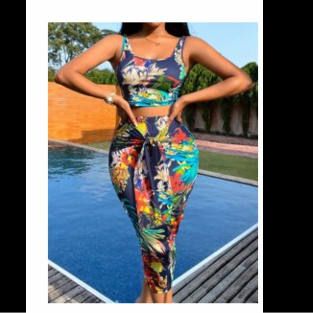 SHEIN 2 piece floral set - Worn Once